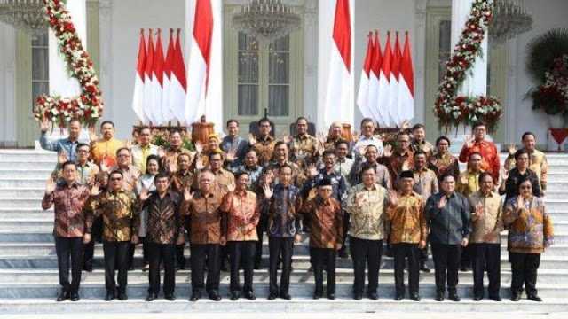 Jokowi Disebut Larang Menteri Keluar DKI Hingga 22 Agustus, Kenapa Ya?