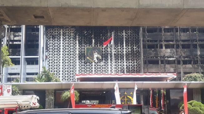 Ruang Jaksa Pinangki di Kejagung Terbakar, Hidayat Nur Wahid: Barbuk Djoko Tjandra Aman?