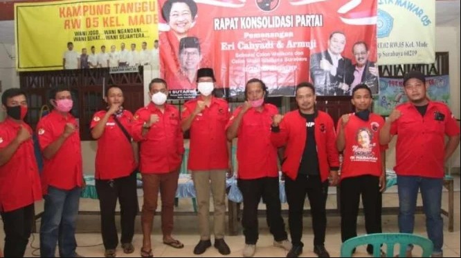 Konsolidasi PDIP dalam pemenangan Eri Cahyadi-Armudji di Pilkada Surabaya.(Foto: Nur Faishal/Viva.co.id)