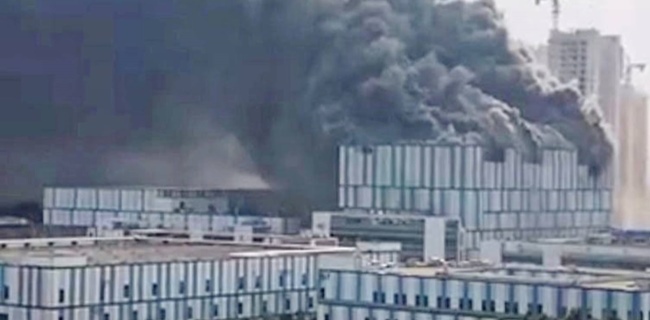 Lab Huawei di Dongguan, Provinsi Guangdong terbakar Jumat (25/9)/RMOL