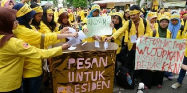 Digugat Pengurus Muhammadiyah, Pengamat: Kepercayaan Rakyat kepada Jokowi Makin Hancur