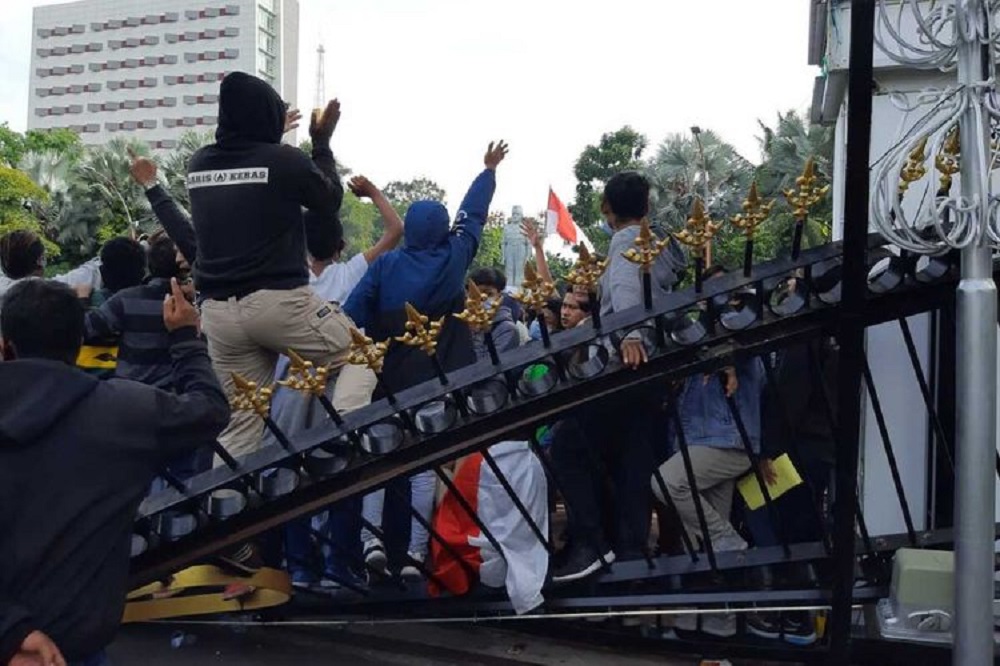 Polrestabes Surabaya Amankan 253 Pendemo Omnibus Law, 14 Jadi Tersangka