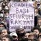 Sejumlah pengunjukrasa terlibat aksi dorong dengan polisi saat melakukan unjuk rasa menolak pengesahan UU Cipta Kerja, di Alun-alun Purwokerto, Banyumas, Jawa Tengah, Rabu (7/10/2020). (Foto: ANTARA )