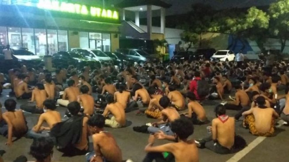 Polisi Ciduk 1.192 Massa Penolak UU Cipta Kerja di Jakarta