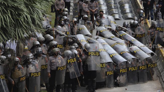 56 Jurnalis Diintimidasi saat Liput Demo, AJI: Pelakunya Adalah Polisi