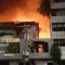 Simpang Lima Senen Hancur Lebur Usai Demonstrasi Ricuh. Api yang membakar Gedung Bioskop Mulia Agung di Simpang Lima Senen, Jakarta Pusat, semakin membesar dan mulai menjalar ke bangunan yamg ada disebelahnya
