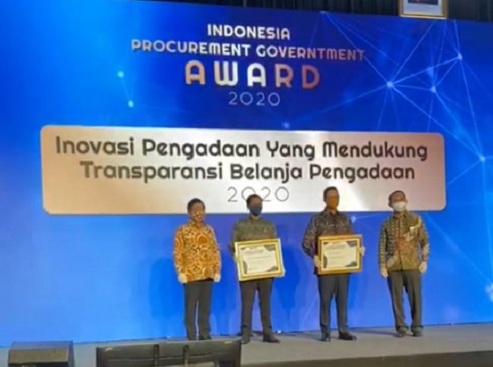 Gubernur DKI Jakarta Anies Baswedan Dapat Penghargaan