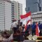 Massa buruh mrmenuhi lokasi aksi monumen Arjuna Wiwaha, Jakarta Pusat