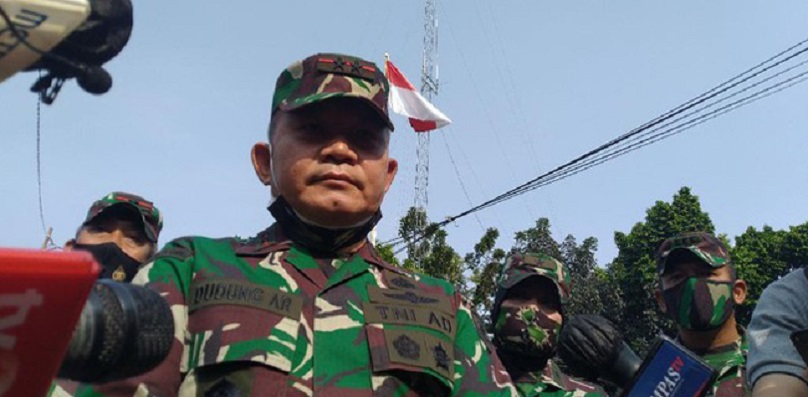 Pangdam Jaya Perintahkan Turunkan Baliho, Mantan Danjen Kopassus: TNI Memang Perlu Turun Tangan