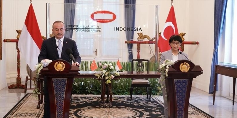 Konferensi pers Menlu Turki dengan Menlu Indonesia/