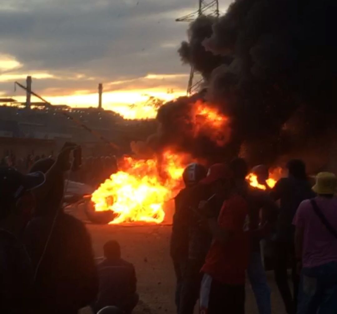 HEBOH: Aksi Demo PT VDNI di Morosi Ricuh, Dua Mobil Dibakar, Sejumlah TKA Dikabarkan Terluka