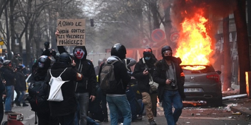 Unjuk Rasa Anti RUU Keamanan Di Paris Berujung Rusuh, Kelompok Anarkis Menyelundup Di Antara Demonstran