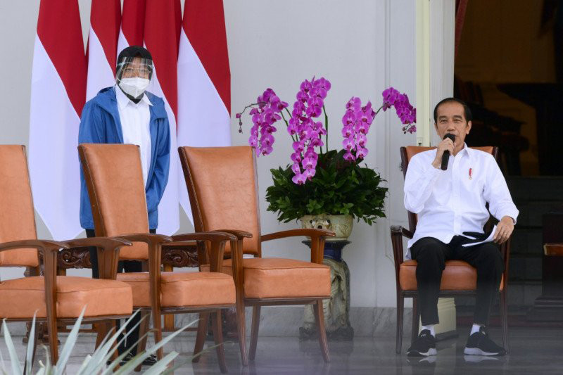 ICW: Pak Jokowi dan Bu Risma Sama-Sama Tak Punya Etika