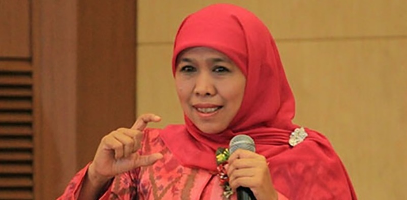 Khofifah: Risma Otomatis Berhenti Dari Jabatan Walikota Surabaya
