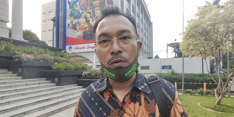 Gerakan Nasional Wakaf Uang, Iwan Sumule: Negara Bangkrut?
