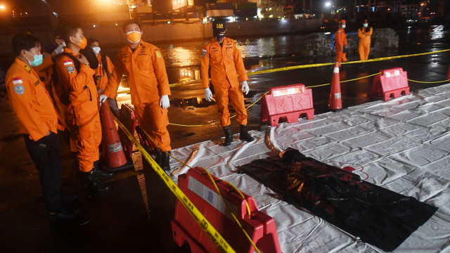 Polisi Sudah Terima Bagian Tubuh Diduga Penumpang Sriwijaya Air yang Jatuh
