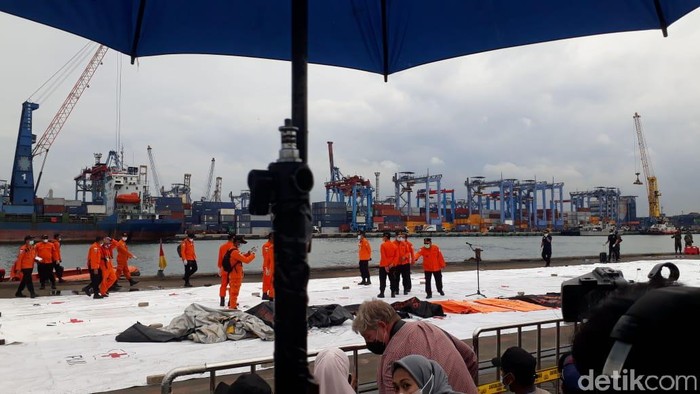 Sederet Temuan Evakuasi Sriwijaya Air Hari Ini, Ada 16 Potongan Besar Pesawat