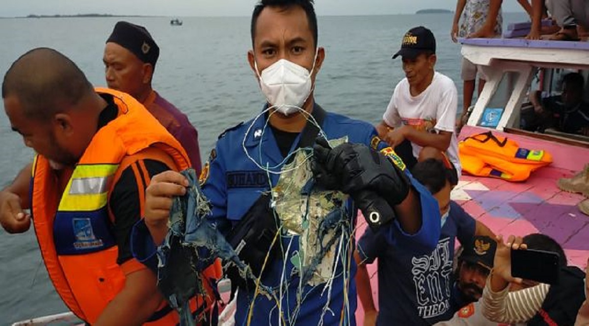 Basarnas Ungkap Pesawat Sriwijaya Air Dicurigai Jatuh di Kedalaman 20 Meter