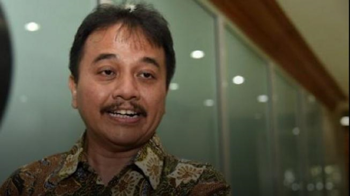 Roy Suryo Tertawakan Gaya Blusukan Mensos Risma di Jakarta