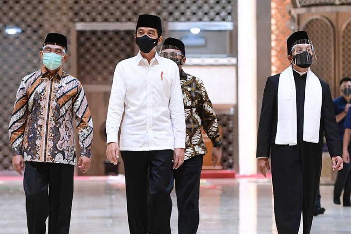 Presiden Jokowi Disuntik Vaksin oleh Dokter Kepresidenan dan Libatkan Dinkes DKI