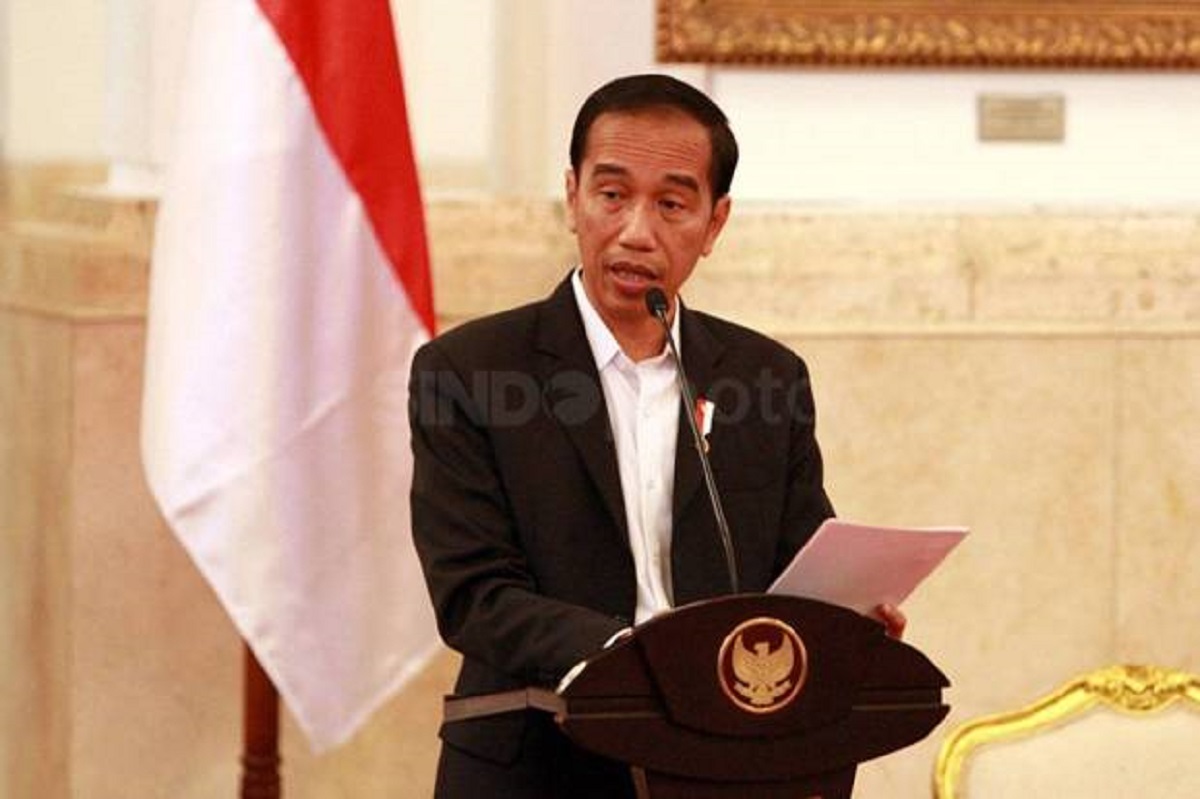 Jokowi Perintahkan BNPB dan TNI Kirim Perahu Karet ke Lokasi Banjir Kalsel