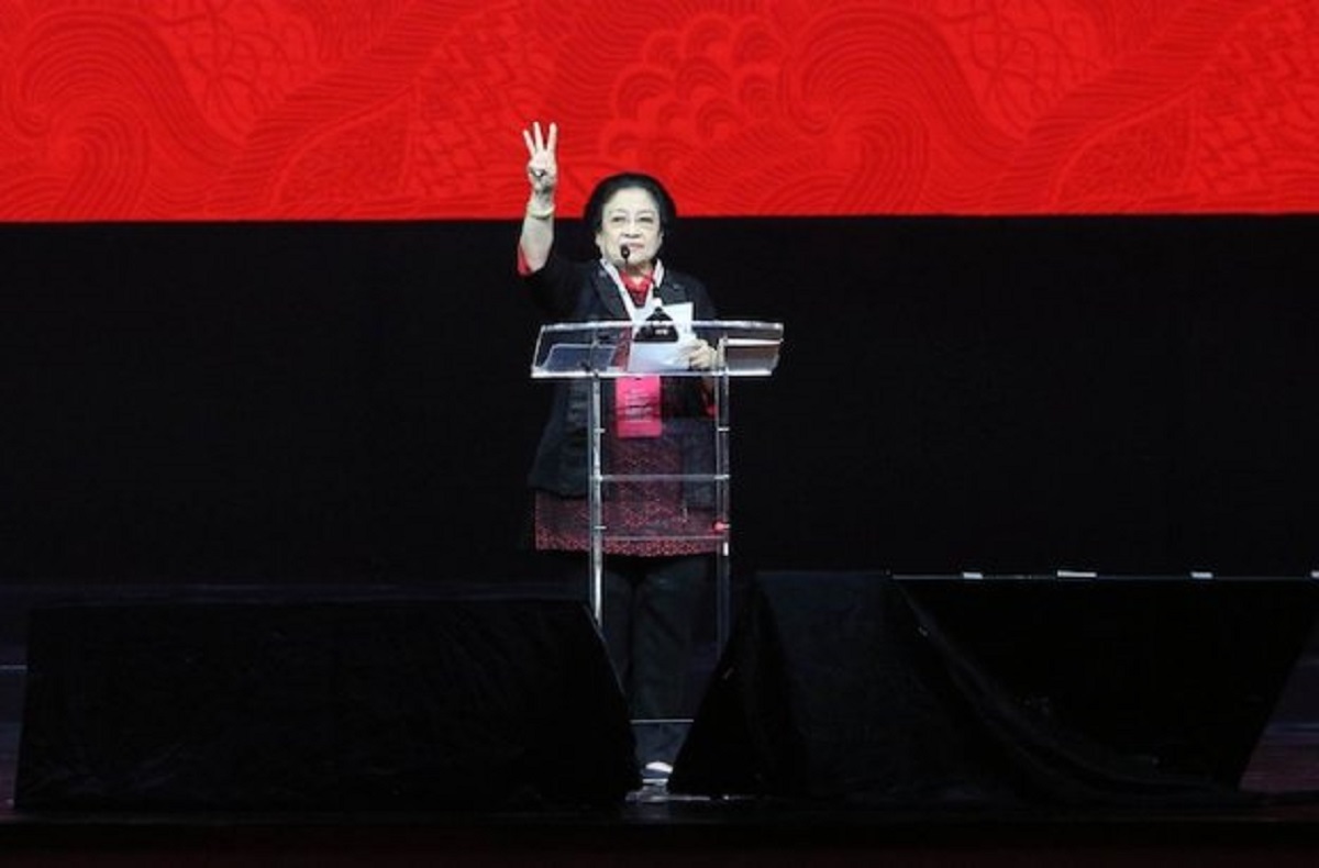 Megawati Ajak Masyarakat Ikuti Seruan Jokowi