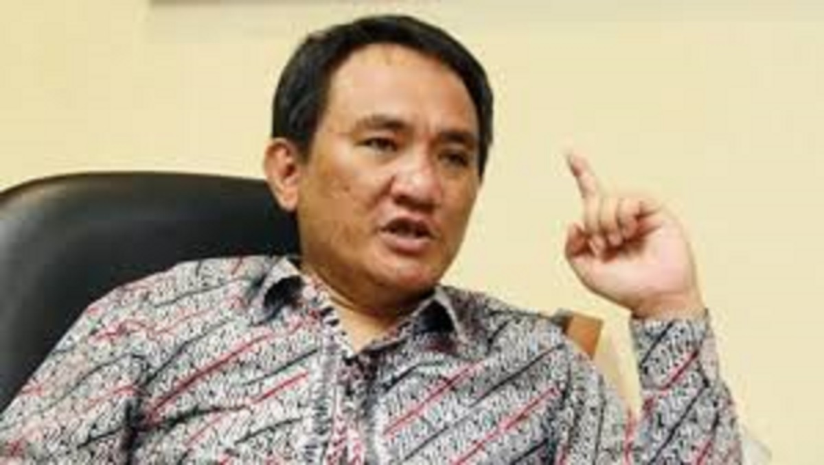 Andi Arief: Jika Pemerintah Letoy Hadapi Pandemi, Lambaikan Tangan ke Kamera