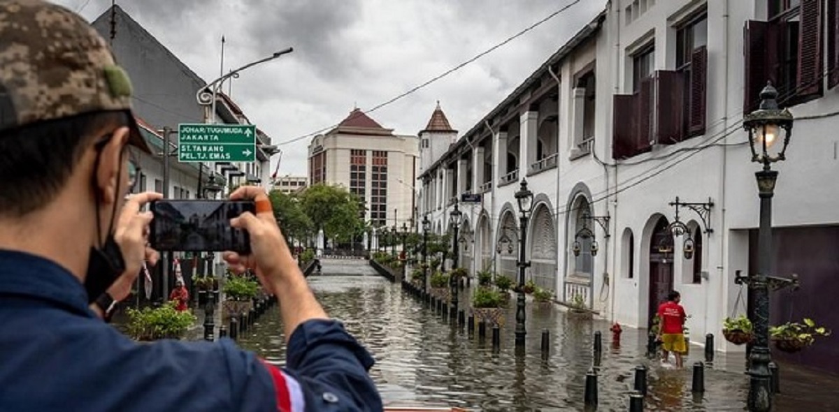 Tidak Suka Banjir Semarang Dijadikan Bully-an, Pendukung Anies Baswedan Ajak Masyarakat Bantu Korban
