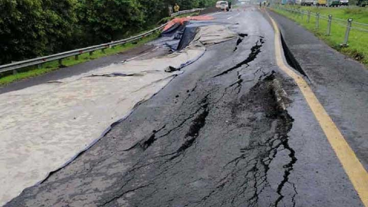 Jalan Tol Cipali Ambles, Peneliti LIPI Ungkap 3 Potensi Penyebab