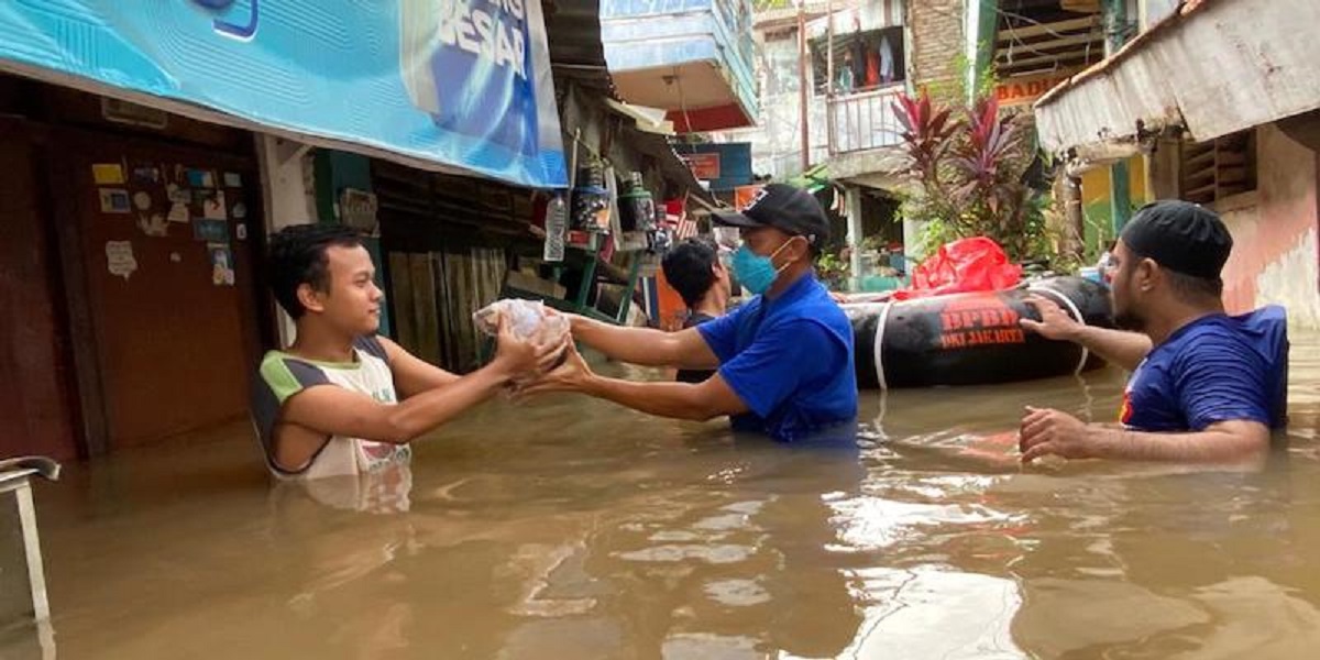 Demokrat Memilih Beri Solusi Nyata Untuk Warga Korban Banjir
