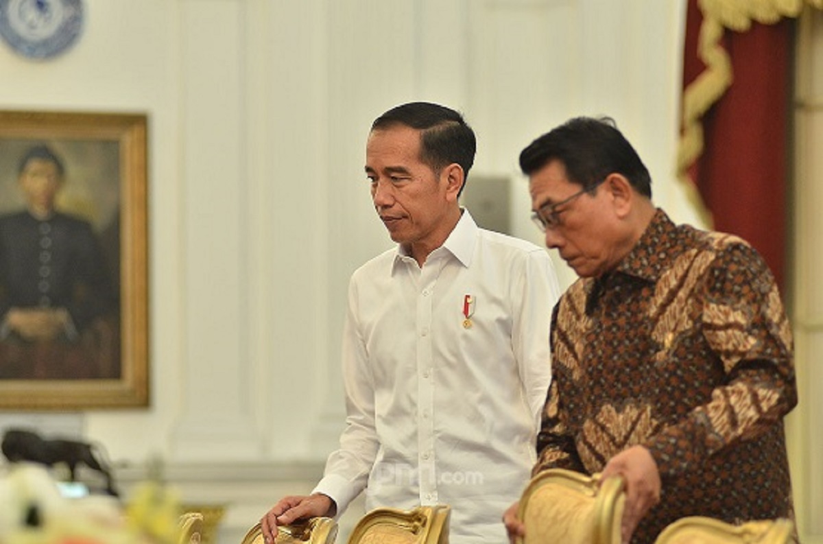 Tagih Komitmen Jokowi, Irwan Fecho: Tidak Ada Jalan Lain, Moeldoko Harus Out dari istana