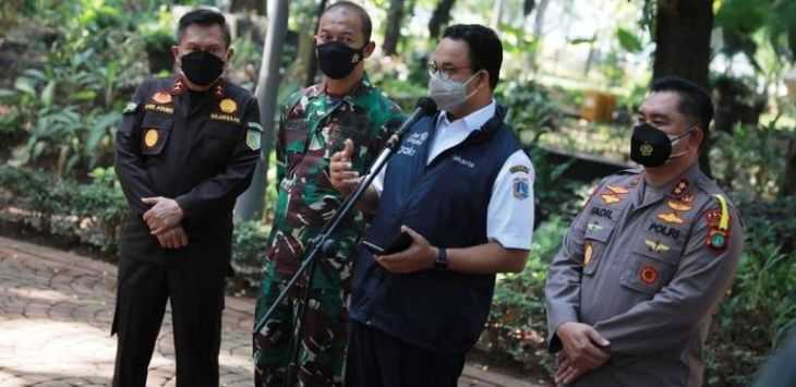 Gubernur Anies Ngaku Bersyukur, Target Vaksinasi Jokowi 7,5 Juta Orang Tercapai di DKI Jakarta