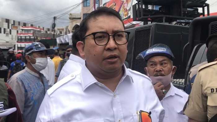 Fadli Zon Desak Anggota TNI AU Injak Kepala Warga Papua Dipecat-Dihukum!