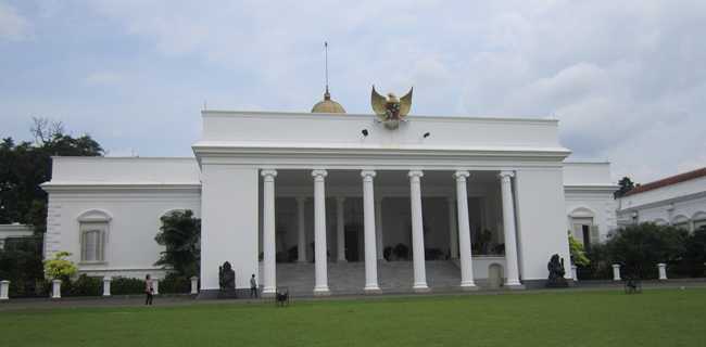 Jelang Aski "Jokowi End Game", Jalan Menuju Istana Sudah Dipasang Barrier Beton
