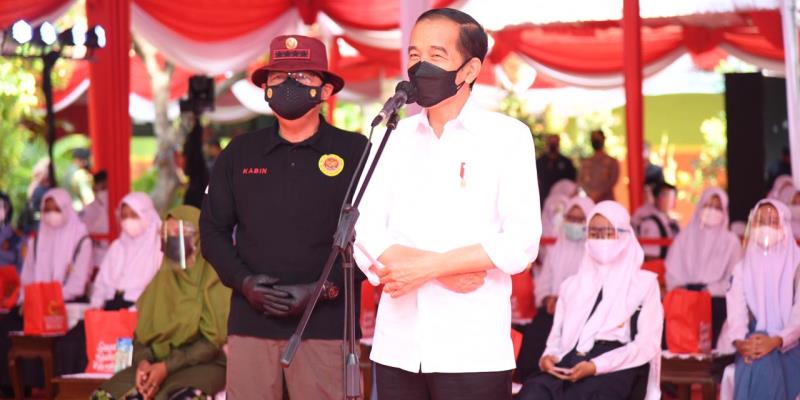 Presiden Jokowi: Vaksinasi Door To Door BIN Bukti Pemerintah Hadir di Masyarakat