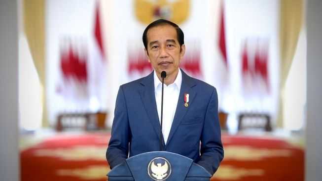 Jokowi Perpanjang PPKM Level 4 hingga 9 Agustus