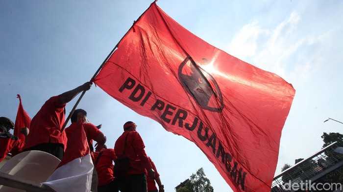 Serangan Duo Effendi-Masinton Dinilai Cara PDIP Jaga Jarak dari Jokowi