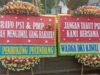 Rakyat Susah, Pendukung PSI dan PDIP Malah Banjiri DPRD Jakarta dengan Karangan Bunga