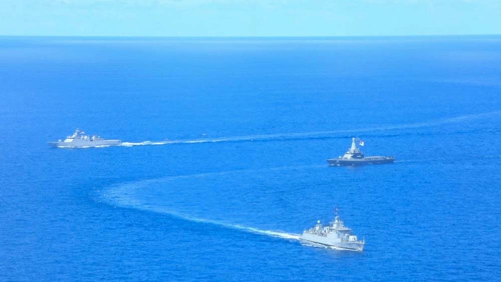 TNI AL dan Angkatan Laut Singapura Gelar Latihan Perang di Laut Natuna