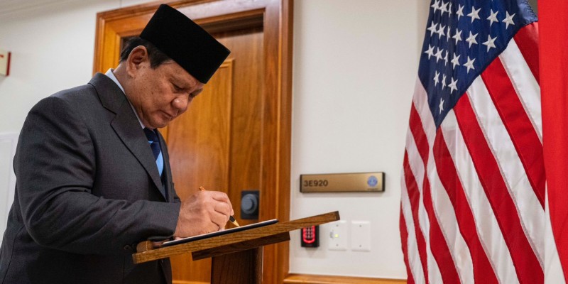Bertemu Menhan AS, Prabowo Sepakat Perkuat Kerja Sama Bilateral pada Isu Strategis